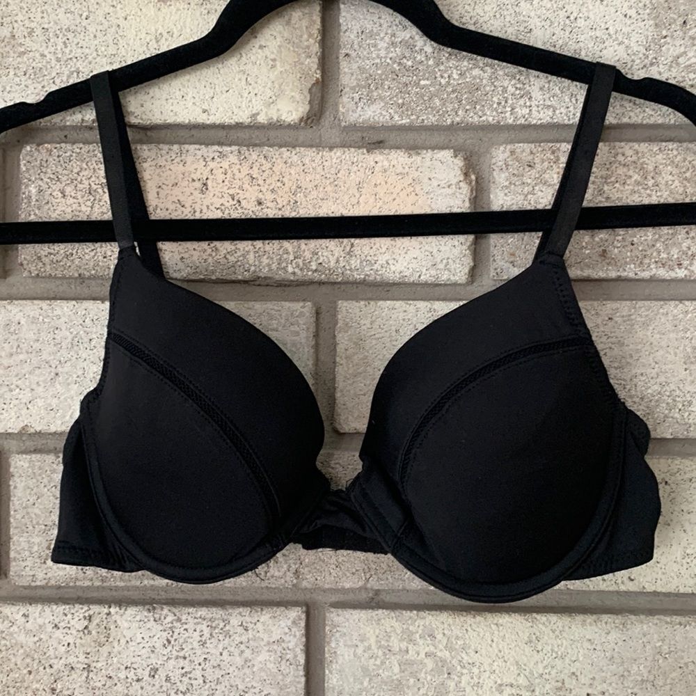 3for$20 bra has underwire 36C